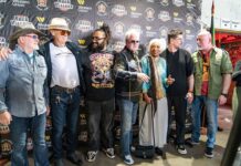 MUZIČKI MOST SRBIJE I JAMAJKE – YU GRUPA U PREPUNOM DORĆOL PLATZU PREDSTAVILA NOVI ALBUM „BUS TO ZION“