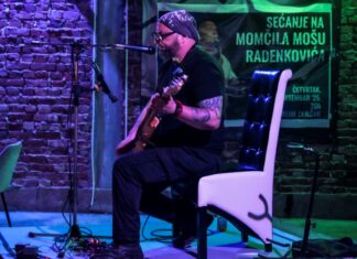 Rok leto otvoreno uz Najdu: Prepuna bašta Rok kluba okupila ljubitelje dobre muzike